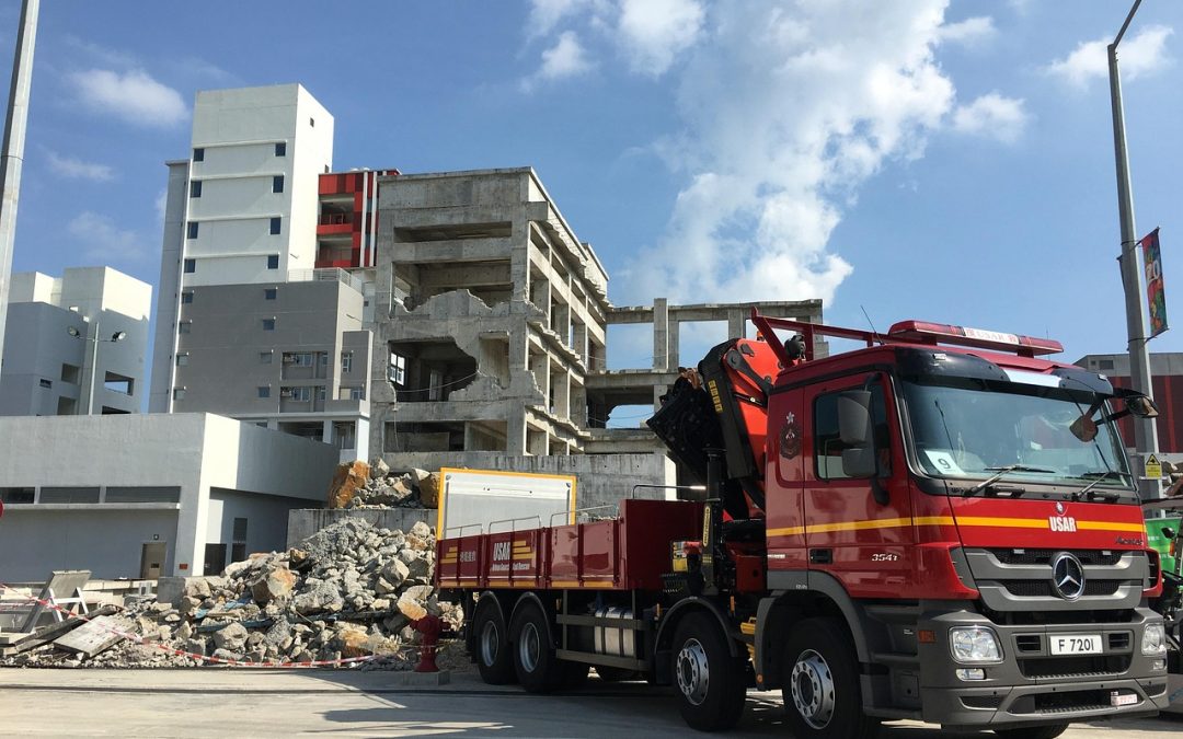 Evakuasi Ular di Masjid